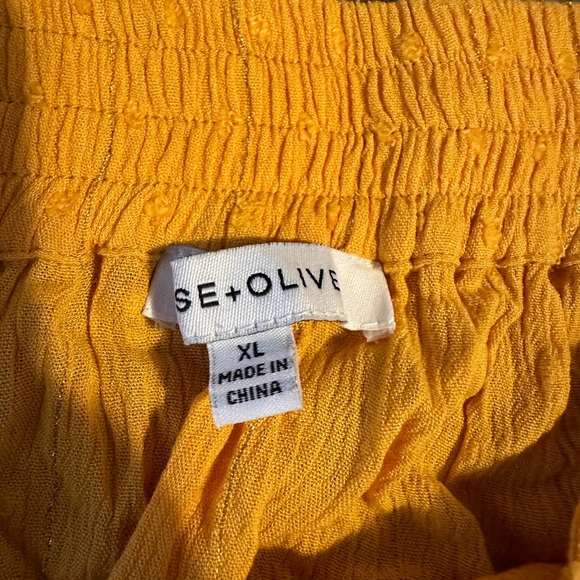 Rose & Olive Bow Strap Tank Top - Picture 5 of 8